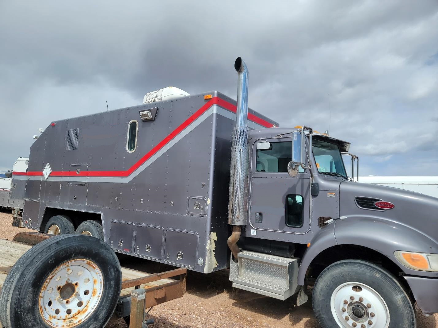 Cased Hole Truck – 2006 Peterbilt