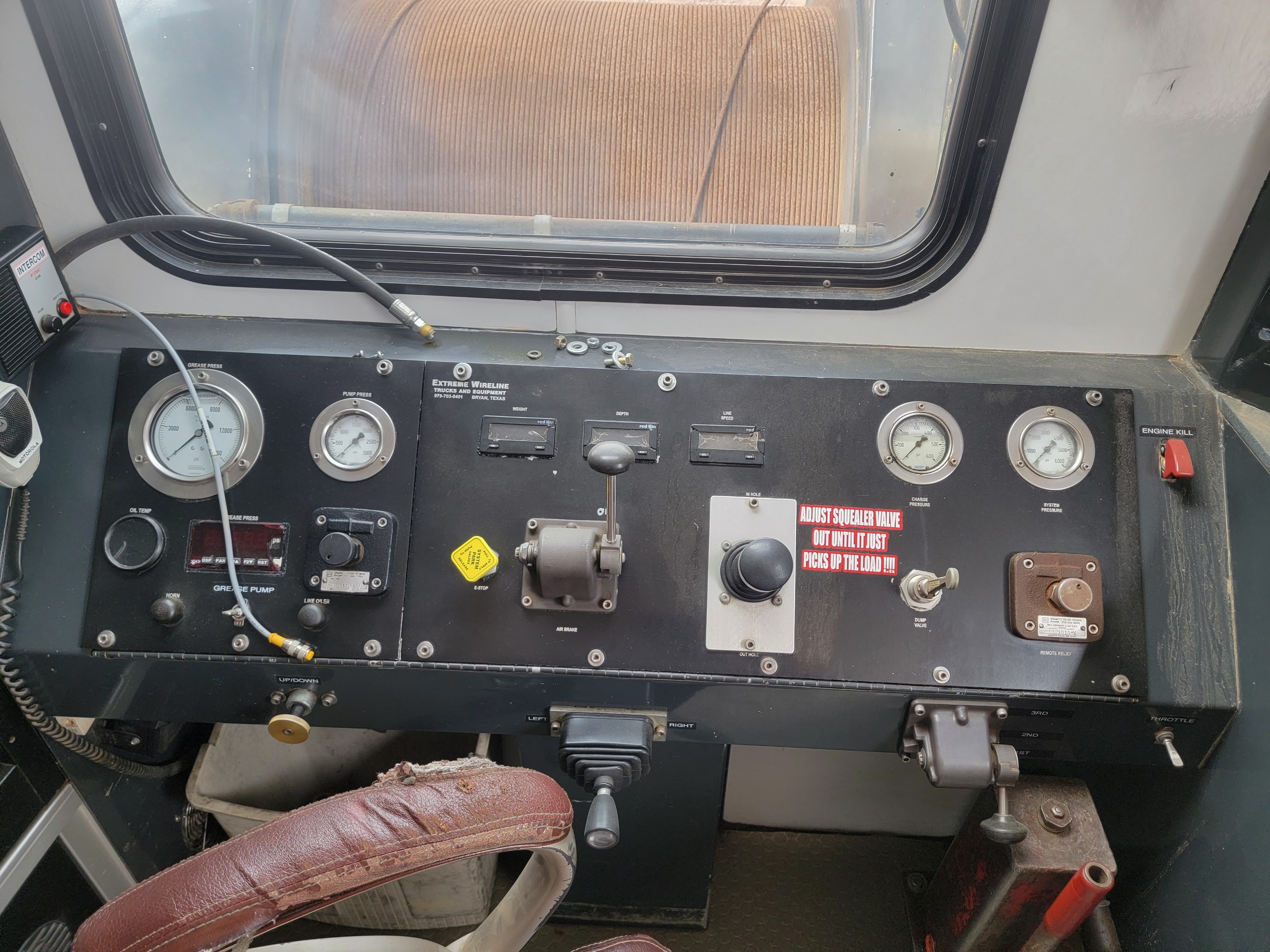 2013 Peterbuilt – White Wireline Truck #13