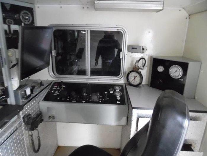 2000 Kenworth T800 Wireline #4