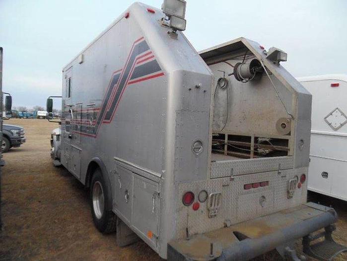 2005 International 4300 Plugging Truck #4