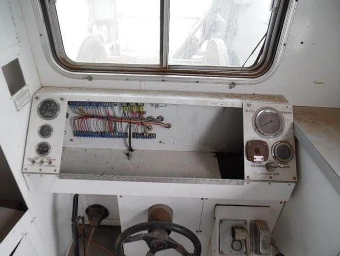 2005 International 4300 Plugging Truck #12