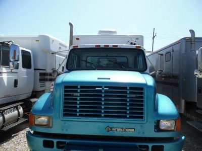 1999 International Wireline Truck